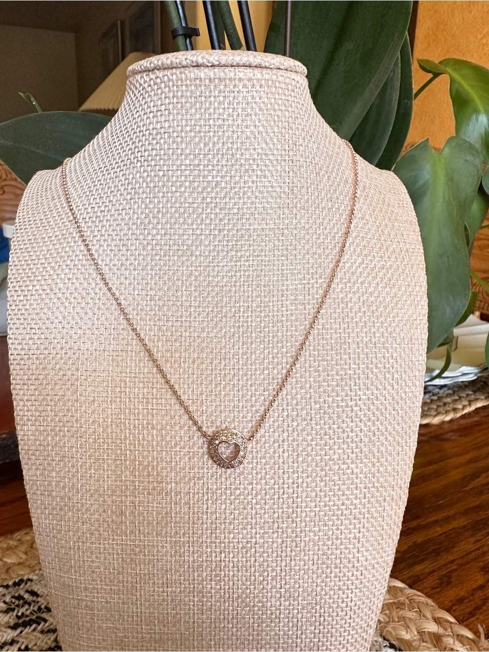 LC Lauren Conrad Rose Gold Heart Circle Pendant Necklace